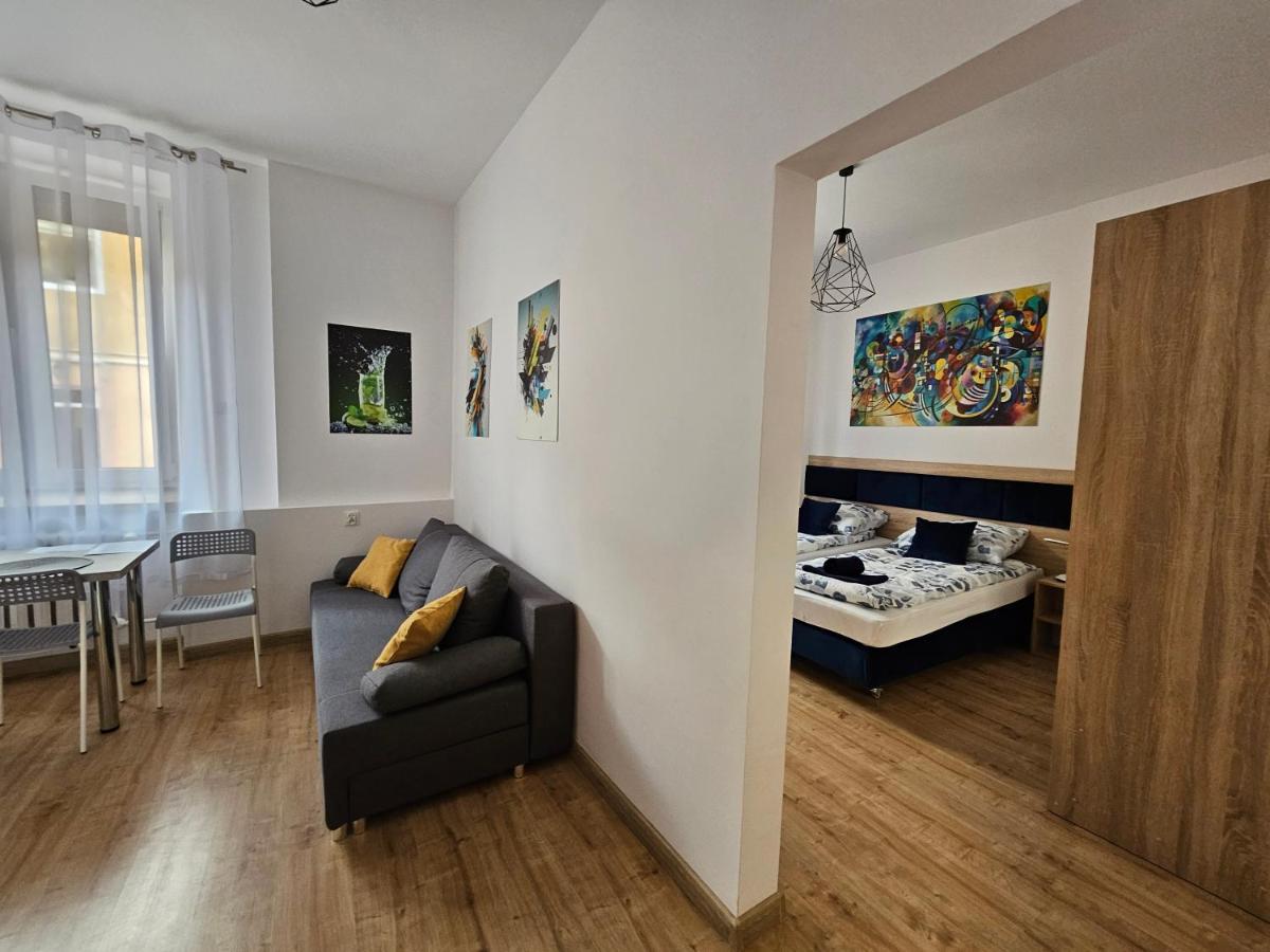 Apartamenty Koktajlove Кельце Экстерьер фото